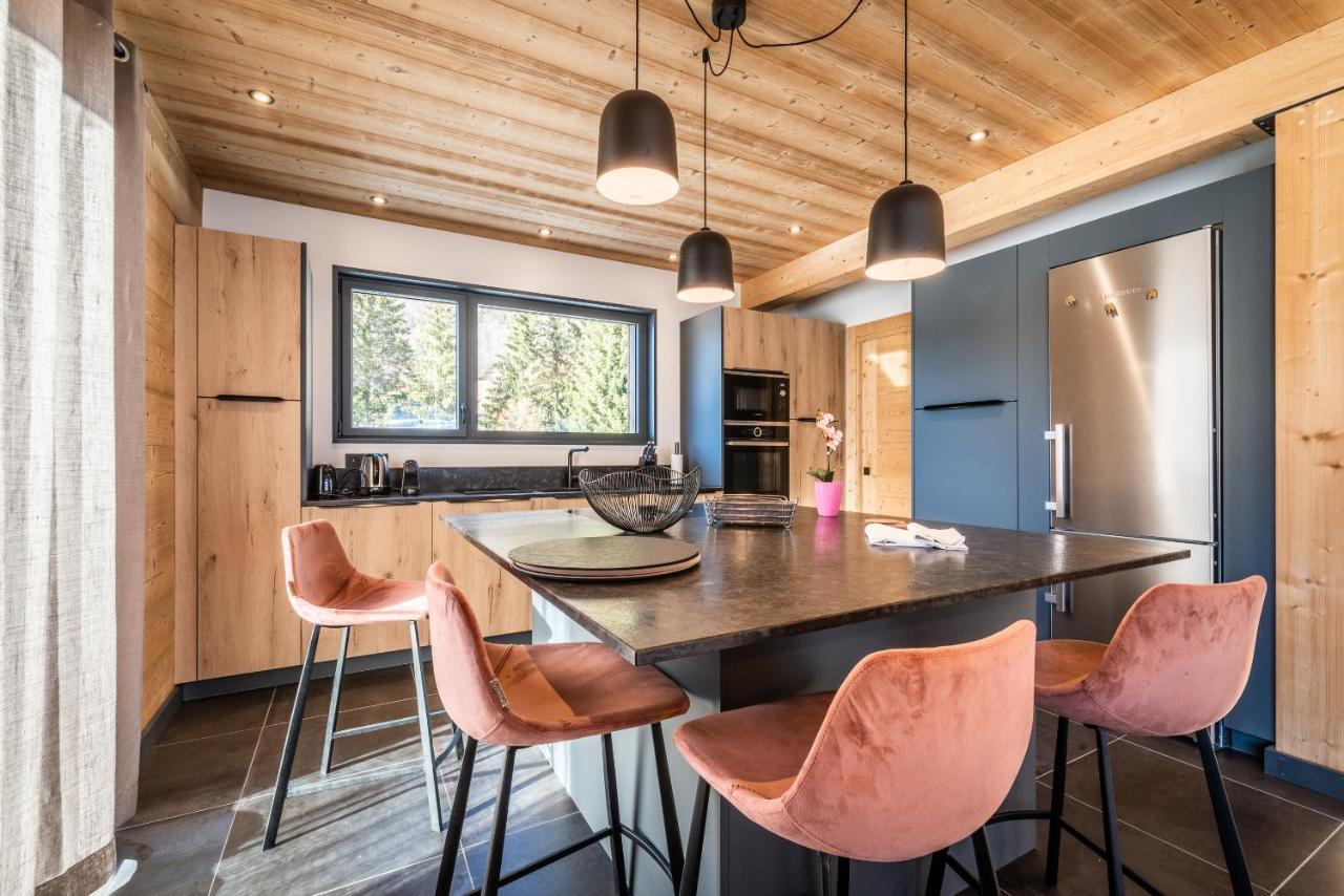 Chalet Azobe Morzine - By Emerald Stay Монрьон Экстерьер фото