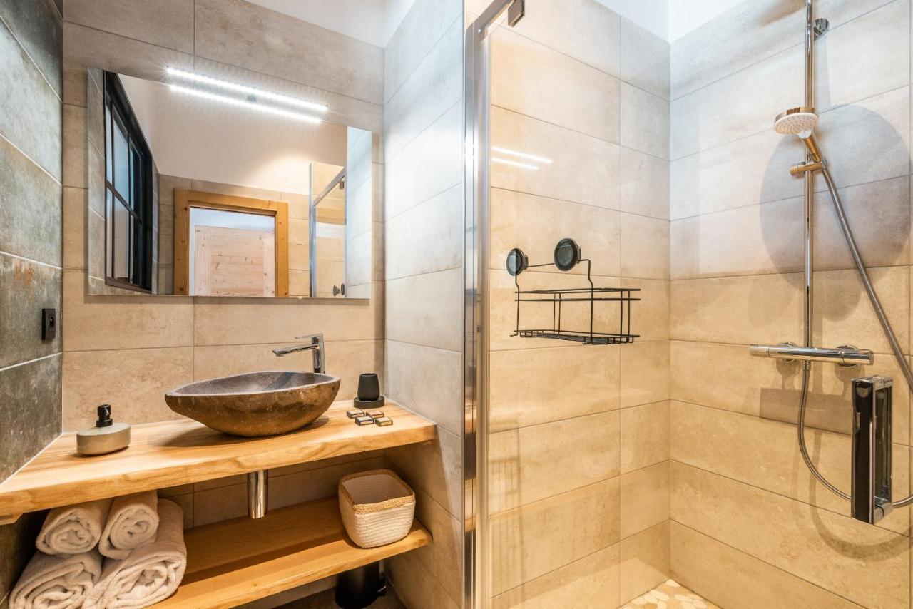 Chalet Azobe Morzine - By Emerald Stay Монрьон Экстерьер фото